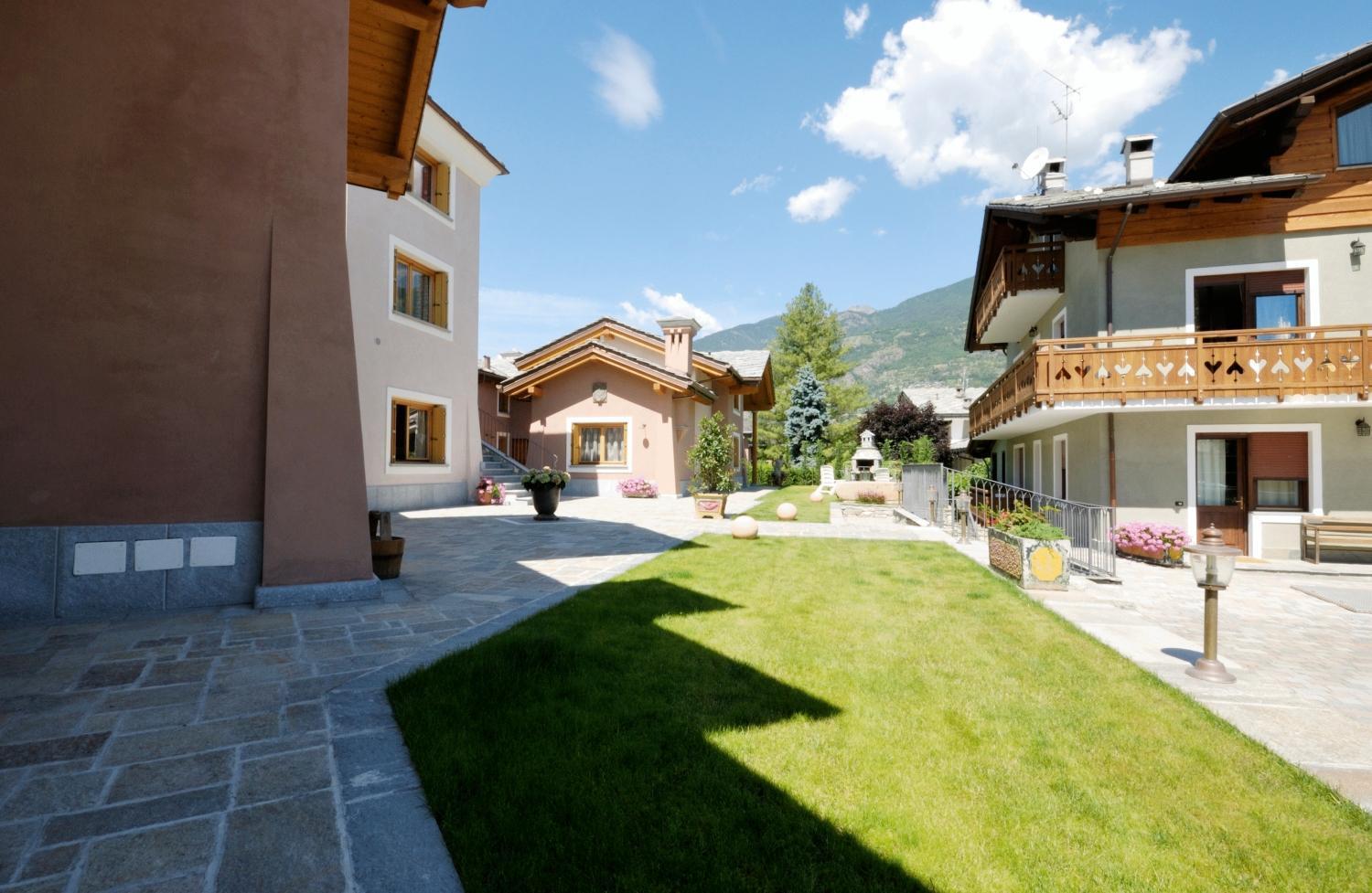 Au Petit Chevrot Aparthotel Cerise Luaran gambar